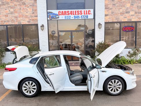 Used 2018 Kia Optima EX FWD image 16