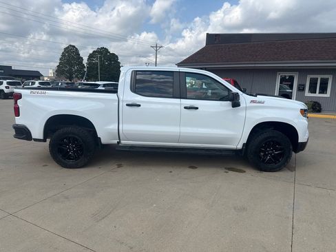 Used 2023 Chevrolet Silverado 1500 LT Trail Boss w/ Protection Package image 7