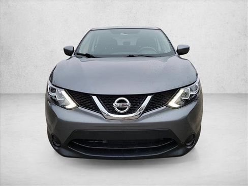 Used 2017 Nissan Rogue Sport S w/ S Appearance Package image 2