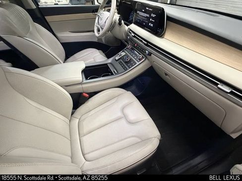 Used 2023 Hyundai Palisade Limited AWD/4WD image 11
