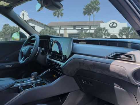 Certified 2026 Lexus TX 350 AWD w/ Technology Package image 30