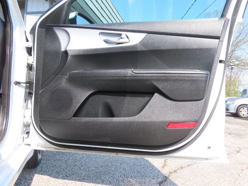 Used 2024 Kia Forte LXS image 40