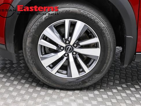 Used 2023 Nissan Pathfinder SL w/ Lighting Package (N92) AWD/4WD image 28