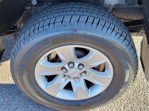 Used 2016 GMC Canyon SLE image 22