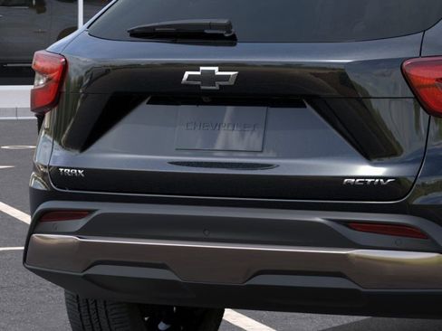 New 2026 Chevrolet Trax ACTIV FWD image 14