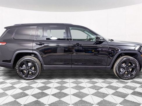 New 2025 Jeep Grand Cherokee L Altitude image 6