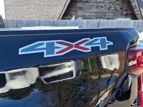 Used 2020 Chevrolet Silverado 1500 LT image 31