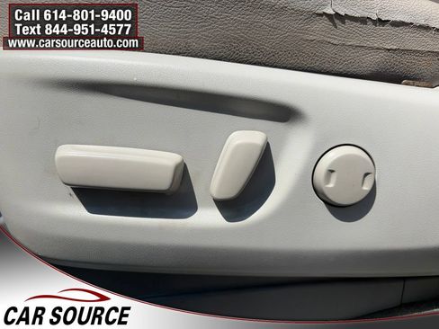 Used 2011 Toyota Sienna LE w/ Towing Pkg FWD image 15