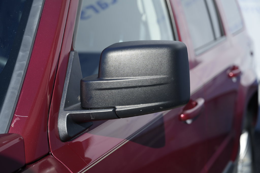 Used 2012 Jeep Patriot Limited AWD/4WD image 10