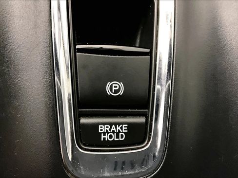 Used 2022 Honda HR-V Sport image 35