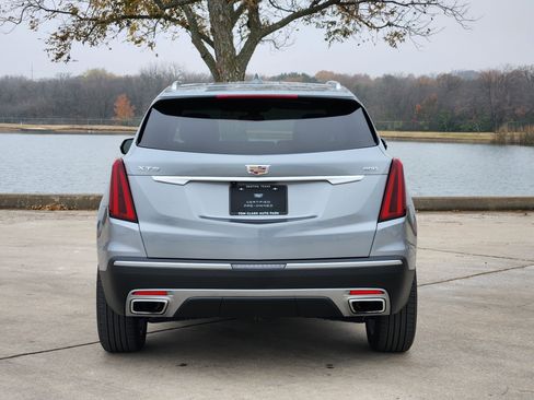 Certified 2025 Cadillac XT5 Premium Luxury image 6