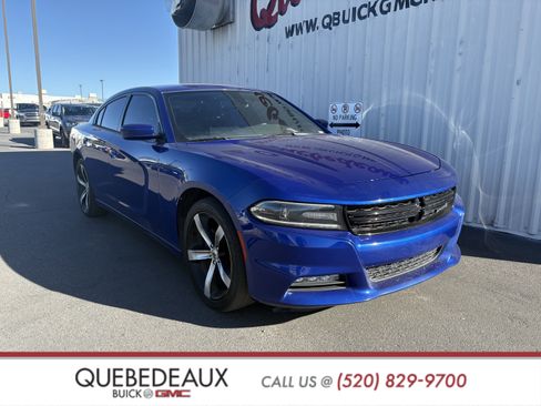 Used 2018 Dodge Charger SXT Plus w/ Quick Order Package 29J image 2