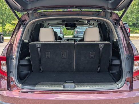 Used 2020 Honda Pilot Touring image 11