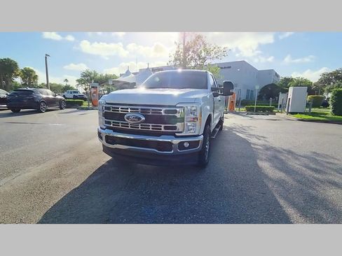 Used 2025 Ford F350 XLT AWD/4WD image 50