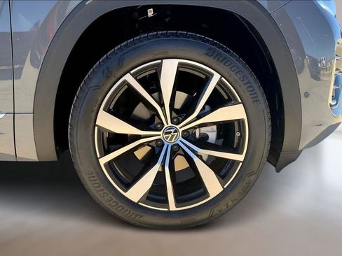 New 2026 Volkswagen Atlas Cross Sport SEL Premium R-Line AWD/4WD image 12