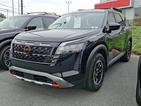 New 2026 Nissan Pathfinder Rock Creek w/ Rock Creek Premium Package AWD/4WD image 3