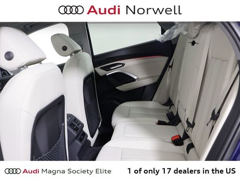 New 2026 Audi Q5 Premium image 22