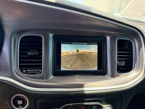 Used 2019 Dodge Charger SXT RWD image 28