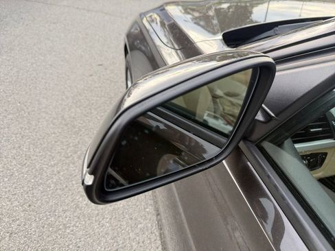 Used 2018 BMW 320i Sedan image 34