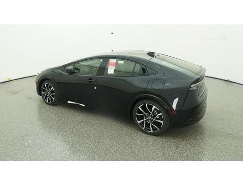 New 2026 Toyota Prius Plug-In Hybrid image 4