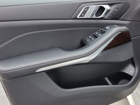 New 2026 BMW X5 xDrive50e w/ M Sport Package image 8