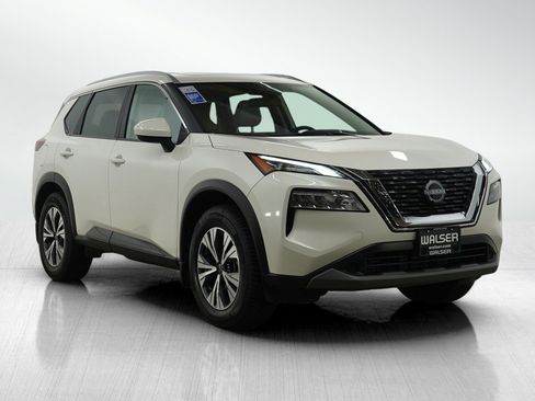 Used 2023 Nissan Rogue SV w/ SV Premium B Package image 7