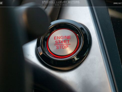 Used 2017 Acura NSX image 21