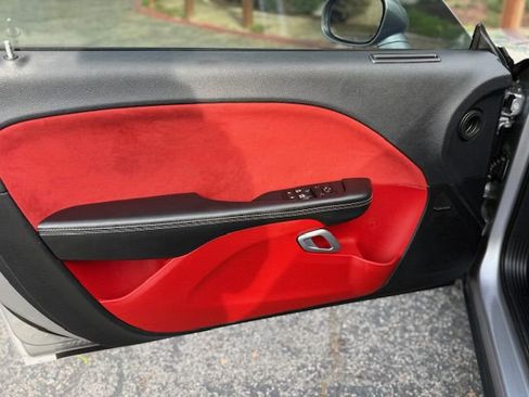 Used 2015 Dodge Challenger SRT w/ Technology Group image 27