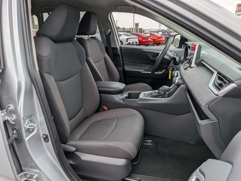 Certified 2025 Toyota RAV4 LE AWD/4WD image 23