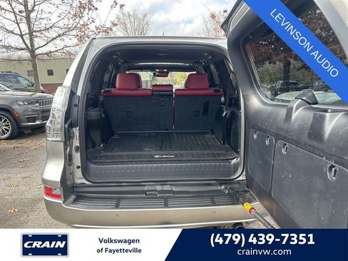 Used 2020 Lexus GX 460 Luxury w/ Accessory Package image 33