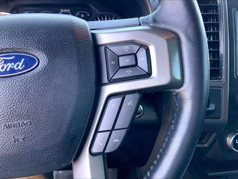 Used 2021 Ford Expedition XLT AWD/4WD image 25