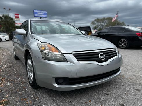 Used 2009 Nissan Altima 2.5 S FWD image 4