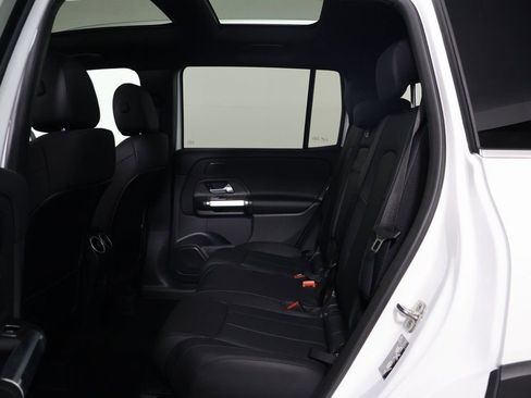 New 2026 Mercedes-Benz GLB 250 4MATIC image 6