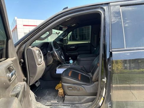 Used 2022 GMC Sierra 1500 AT4 w/ AT4 Preferred Package AWD/4WD image 14