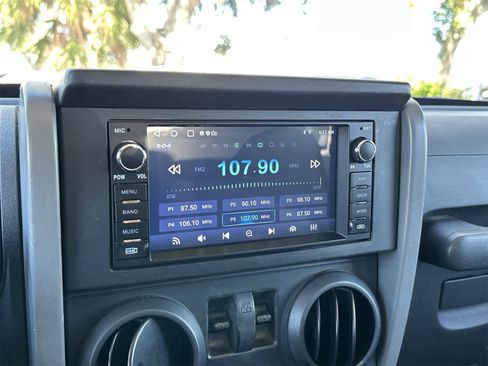 Used 2007 Jeep Wrangler Sahara w/ PWR Convenience Group image 4