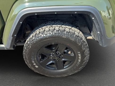 Used 2021 Jeep Gladiator Sport AWD/4WD image 11