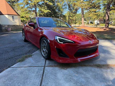 Used 2013 Scion FR-S image 3