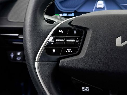 Used 2022 Kia EV6 GT-Line w/ GT-Line Suede Seat Package image 32