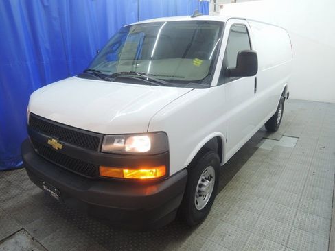 New 2026 Chevrolet Express 2500 Work Van w/ Driver Convenience Package image 3