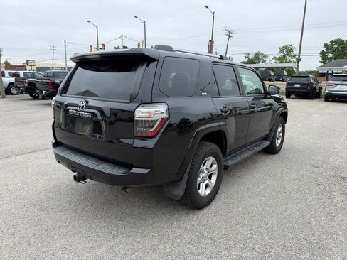 Used 2019 Toyota 4Runner SR5 Premium AWD/4WD image 6