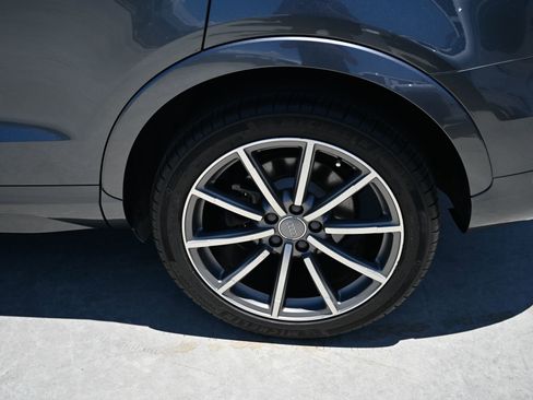 Used 2018 Audi Q3 2.0T Premium FWD image 36
