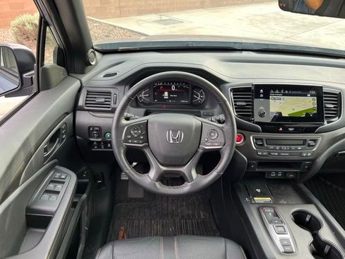 Used 2024 Honda Passport TrailSport image 9
