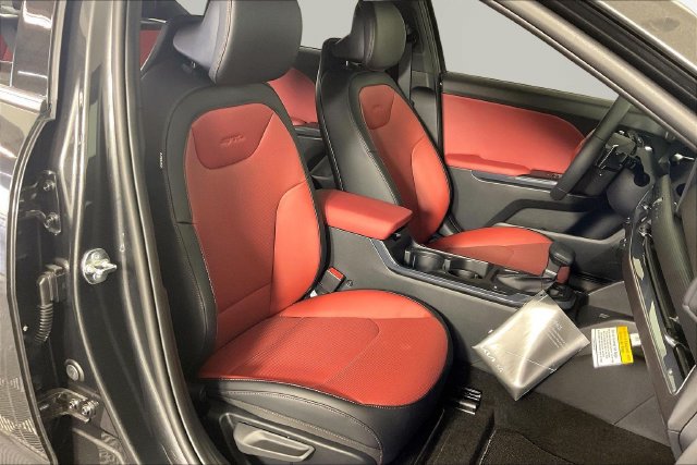New 2027 Kia K4 GT-Line Turbo w/ GT-Line Sunroof Package FWD image 12