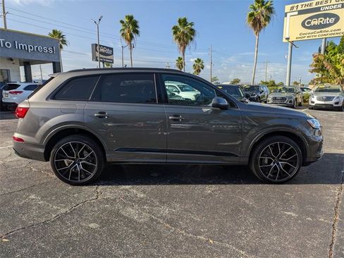 Used 2023 Audi Q7 3.0T Prestige image 4