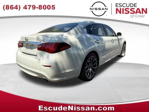 Used 2016 INFINITI Q70 L 3.7 RWD image 5