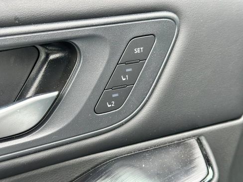 Used 2026 Nissan Rogue SV AWD/4WD image 10