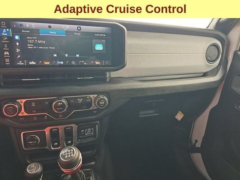 Used 2025 Jeep Wrangler Sport AWD/4WD image 7