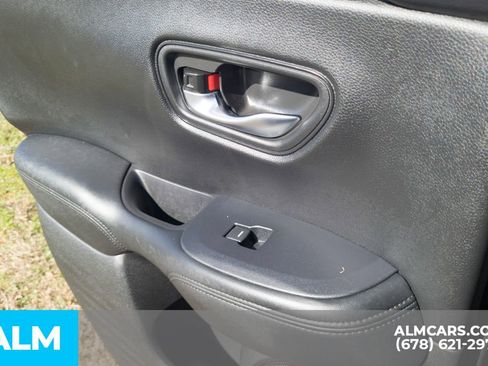 Used 2023 Honda HR-V LX image 23