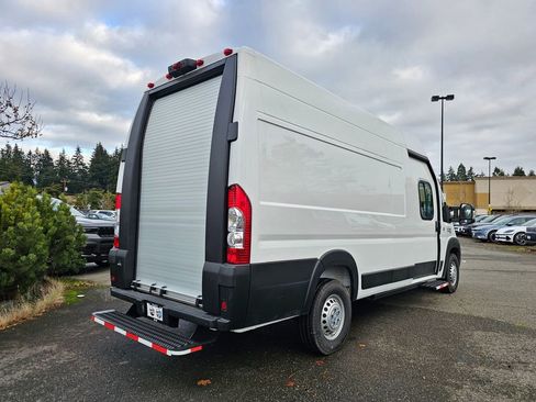 New 2024 RAM ProMaster 3500 w/ Delivery Van Package FWD image 4