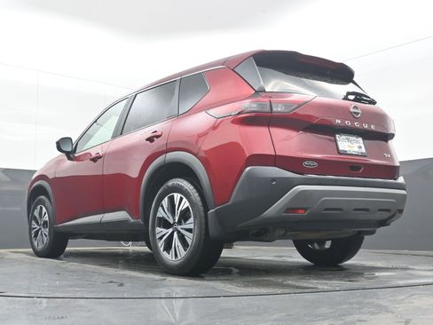 Used 2023 Nissan Rogue SV FWD image 28